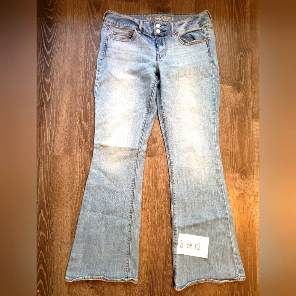 Size 12 American Eagle ladies jeans